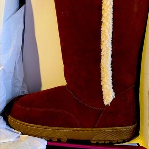 Size 11 Brown Suede Boots, PERFECT CONDITION Warm/Comfort Box bent from stacking